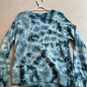 Athleta size L blue tie dye crew